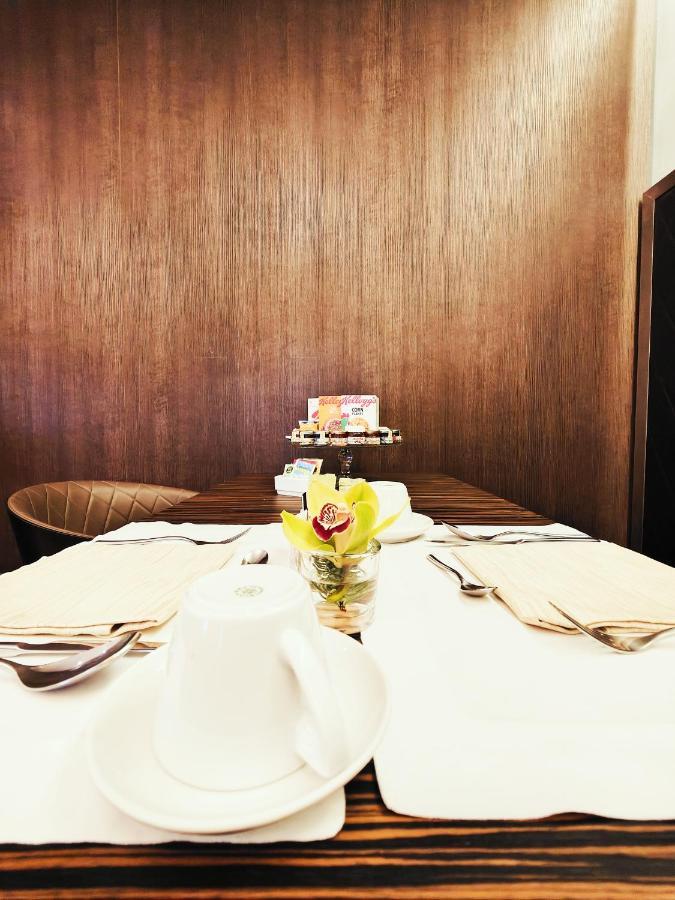 Diva Luxury Hotel Rome Bagian luar foto