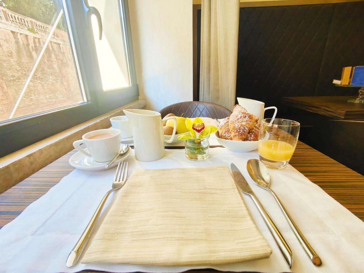 Diva Luxury Hotel Rome Bagian luar foto